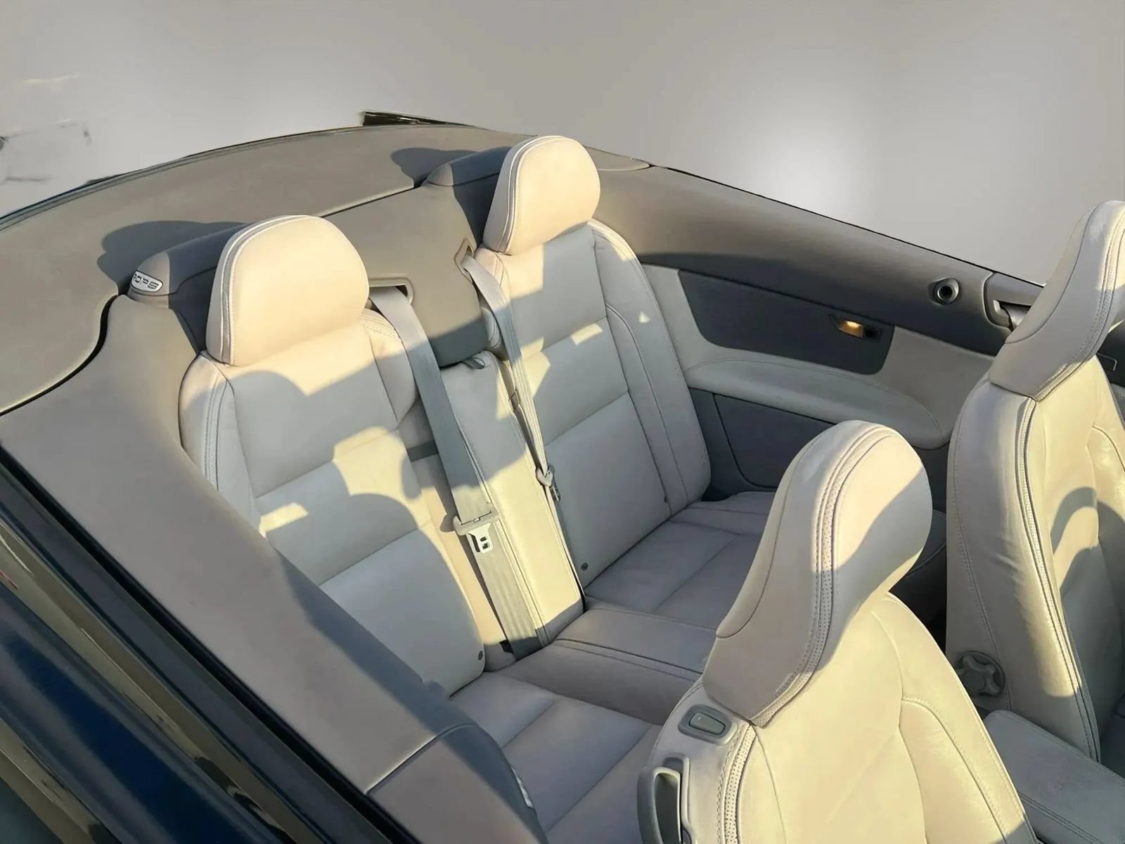 Used 2011 Volvo C70 T5 FWD image 22