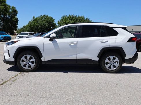 Used 2019 Toyota RAV4 LE AWD/4WD image 8