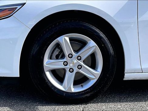 Used 2023 Chevrolet Malibu LS FWD image 29