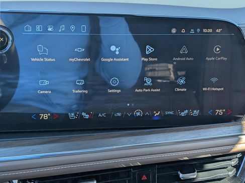 New 2026 Chevrolet Suburban High Country image 23