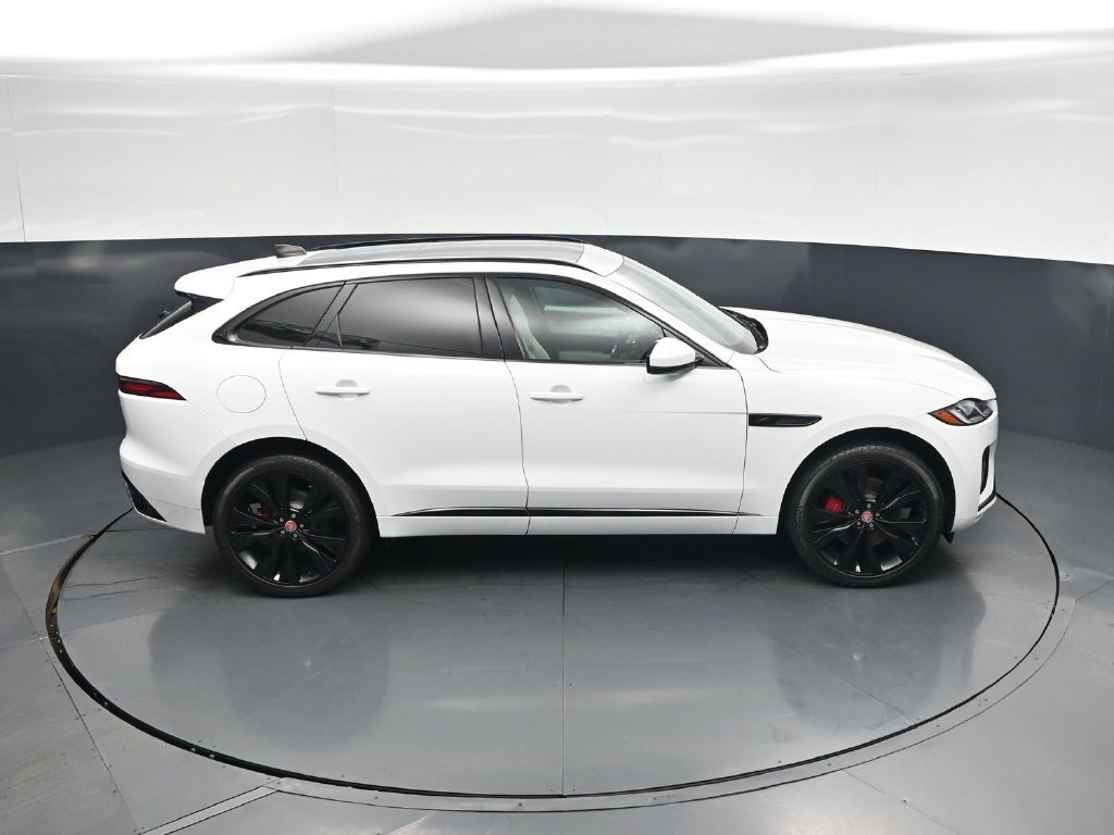 Used 2023 Jaguar F-PACE R-Dynamic S AWD/4WD image 35