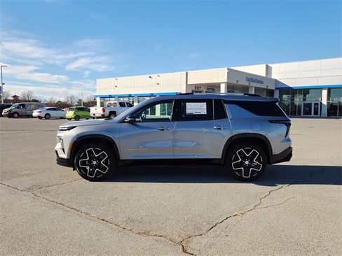 New 2026 Chevrolet Traverse High Country w/ LPO, Floor Liner Package image 4