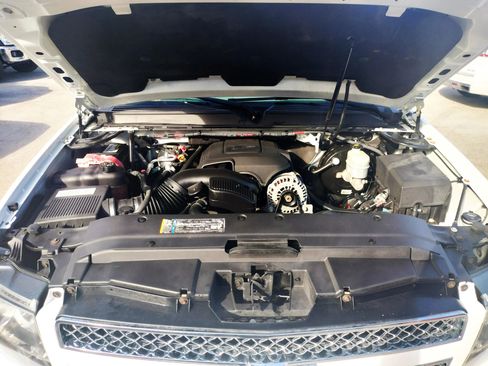 Used 2008 Chevrolet Avalanche LTZ w/ LTZ Preferred Equipment Group image 10