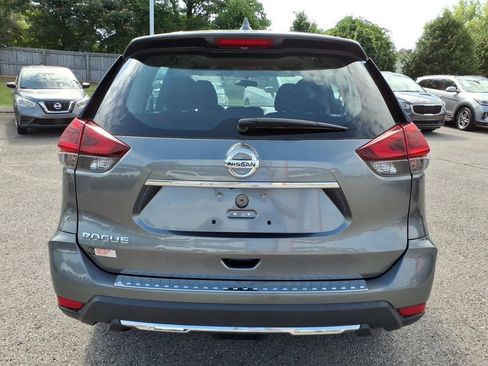 Used 2018 Nissan Rogue S FWD image 15