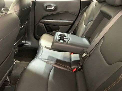 Used 2019 Jeep Compass Limited AWD/4WD image 10