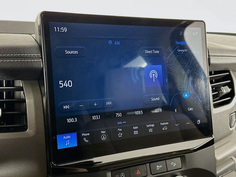 Used 2024 Ford Expedition Max XLT image 21