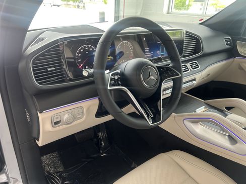 Certified 2025 Mercedes-Benz GLE 450e 4MATIC image 23