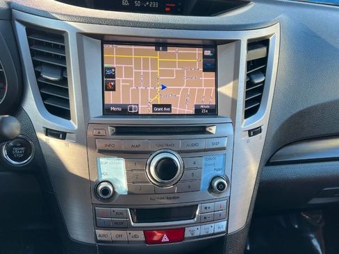 Used 2014 Subaru Outback 2.5i Limited image 13