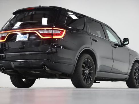 Used 2020 Dodge Durango R/T w/ Technology Group AWD/4WD image 17
