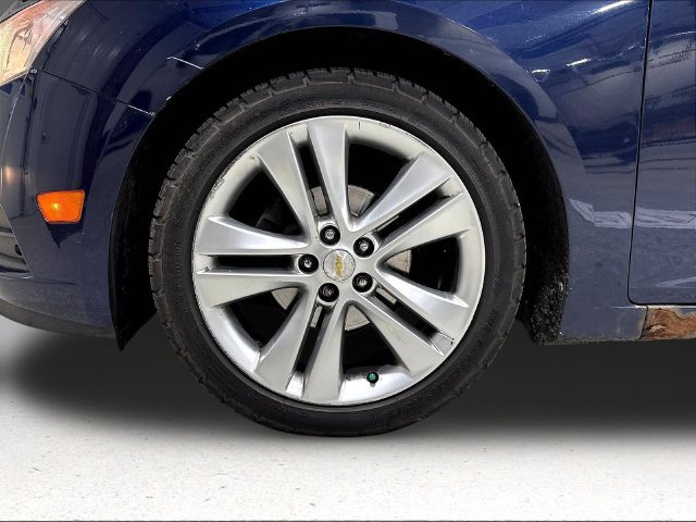 Used 2011 Chevrolet Cruze LTZ FWD image 33