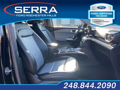 Used 2023 Ford Explorer XLT w/ Equipment Group 202A image 11