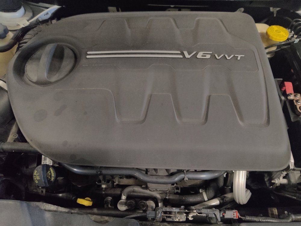 Used 2017 Jeep Cherokee Latitude w/ Safety/Convenience Group FWD image 30