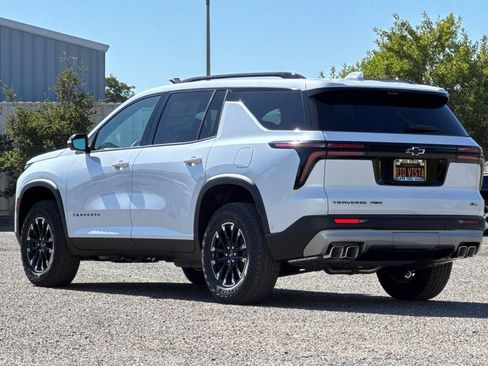 New 2026 Chevrolet Traverse Z71 w/ Enhanced Driving Package AWD/4WD image 6