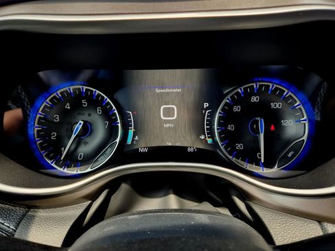 New 2025 Chrysler Pacifica Select w/ Uconnect Theater Family Group image 14