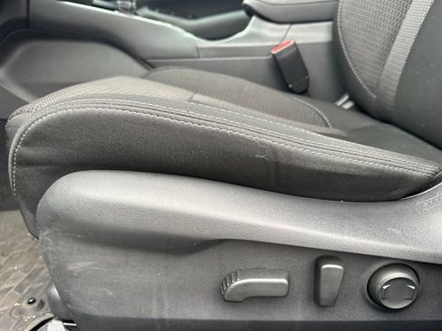 Used 2022 Subaru Outback Premium image 12