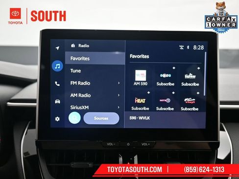 Used 2026 Toyota Corolla SE w/ SE Premium Package image 14