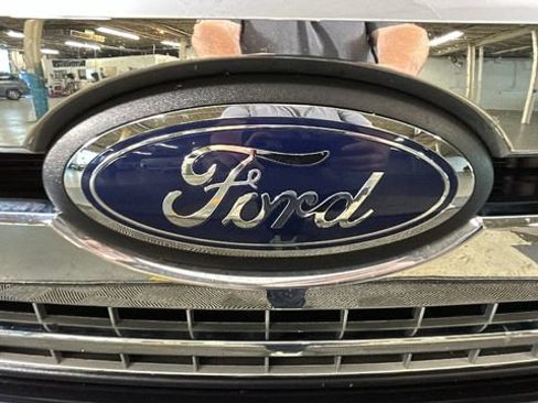Used 2020 Ford F150 XLT w/ Equipment Group 302A Luxury AWD/4WD image 8