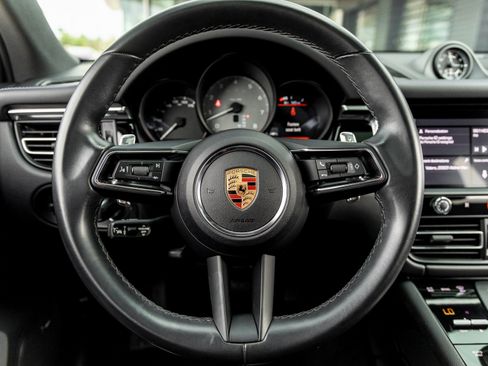 Certified 2024 Porsche Macan S image 28