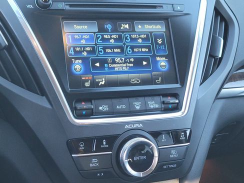 Used 2017 Acura MDX SH-AWD w/ Technology Package image 11