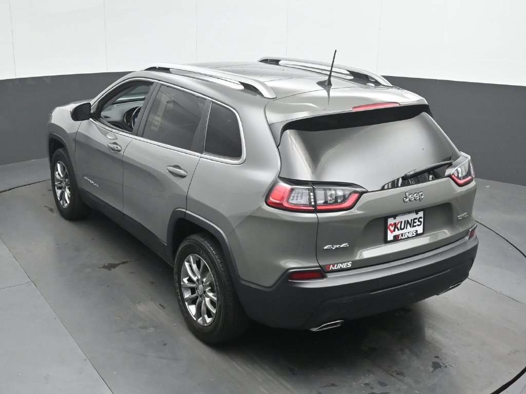 Used 2021 Jeep Cherokee Latitude Lux w/ Sun & Sound Group AWD/4WD image 42