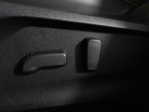 Used 2023 Subaru Crosstrek 2.5i Limited w/ Moonroof Package image 20