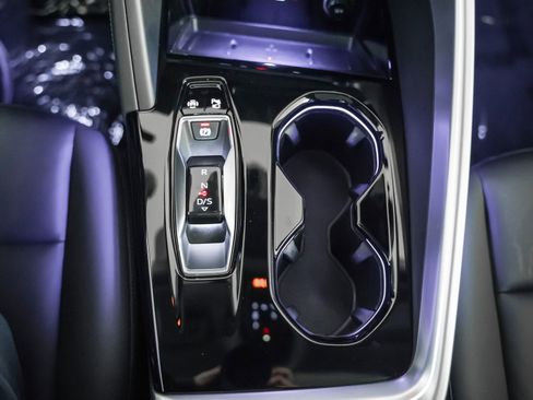 Certified 2025 Audi Q5 Premium w/ Convenience Package image 19