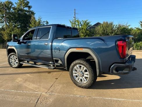 Certified 2021 GMC Sierra 3500 Denali w/ Denali Ultimate Package AWD/4WD image 3