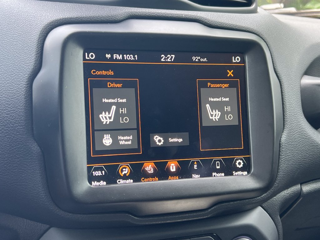 Used 2022 Jeep Renegade Trailhawk AWD/4WD image 27