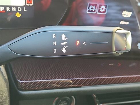 Used 2025 Chevrolet Traverse Z71 w/ Driver Confidence Package image 16