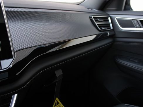 New 2025 Volkswagen Atlas Cross Sport SEL R-Line image 8