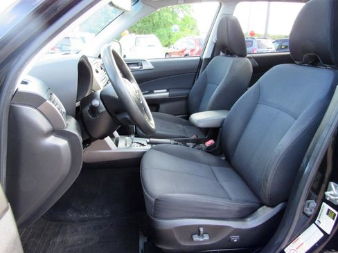Used 2012 Subaru Forester 2.5X Premium w/ All-Weather Pkg AWD/4WD image 5