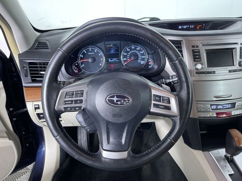 Used 2013 Subaru Outback 3.6R Limited w/ Moonroof Pkg image 15