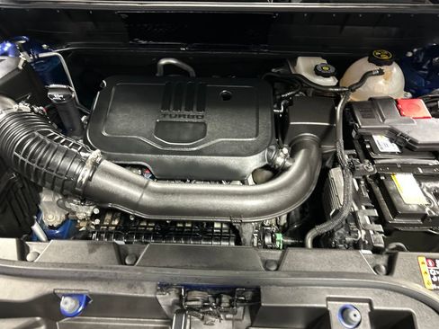 Used 2023 GMC Acadia SLE w/ Driver Convenience Package image 27