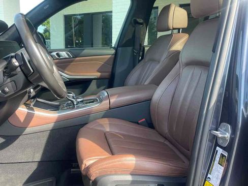 Used 2020 BMW X5 M50i w/ Executive Package image 7