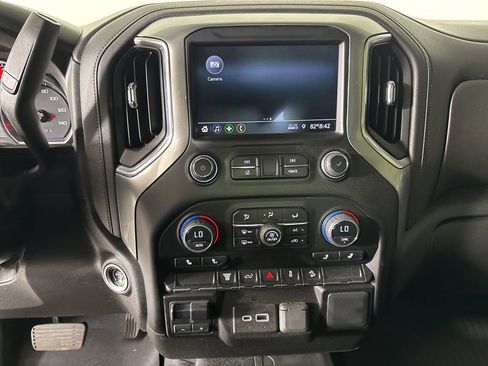 Used 2023 Chevrolet Silverado 2500 LT w/ Convenience Package AWD/4WD image 13