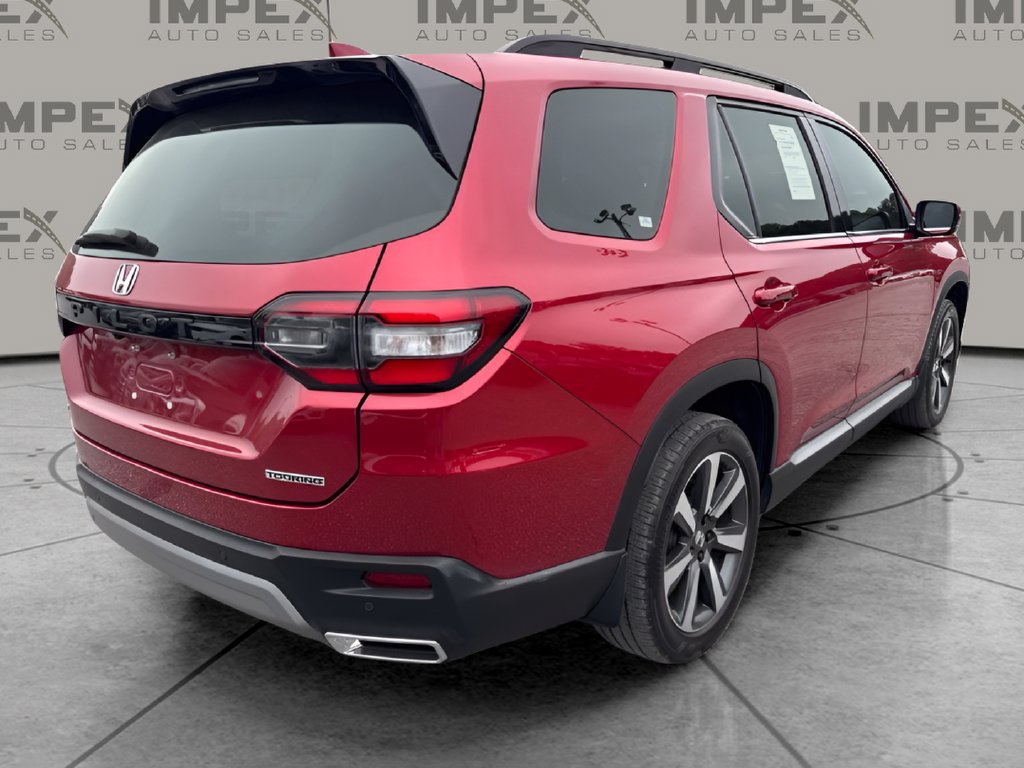 Used 2025 Honda Pilot Touring image 5