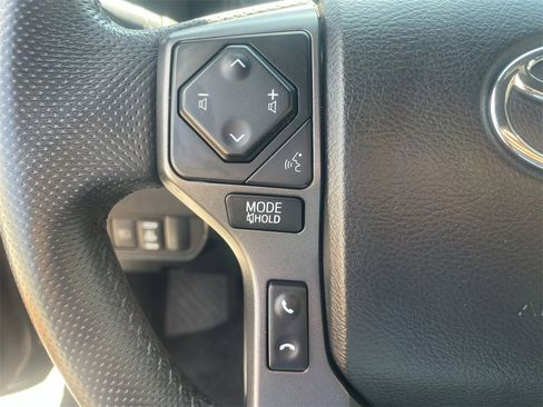 Used 2021 Toyota Tacoma TRD Sport image 17