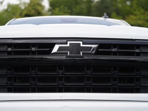 Used 2023 Chevrolet Silverado 1500 RST w/ Redline Edition AWD/4WD image 34