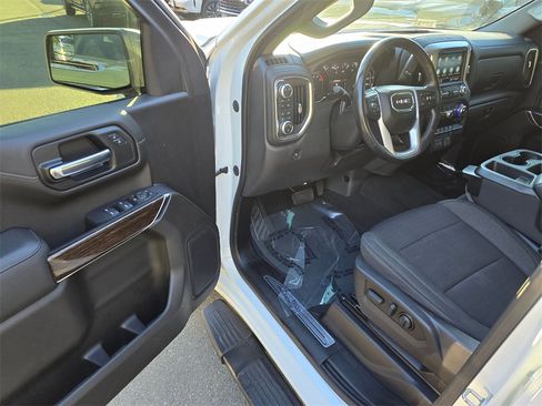 Used 2022 GMC Sierra 1500 Elevation w/ LPO, Elevation Black Package image 53