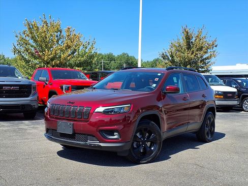 Used 2020 Jeep Cherokee Latitude Plus image 1