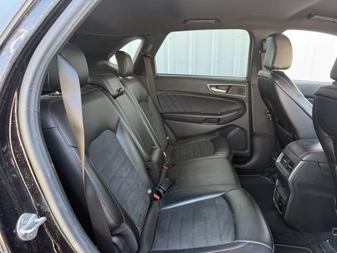 Used 2020 Ford Edge ST-Line FWD image 28