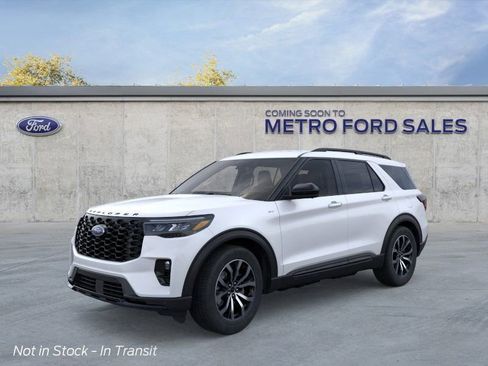 New 2026 Ford Explorer ST-Line image 2