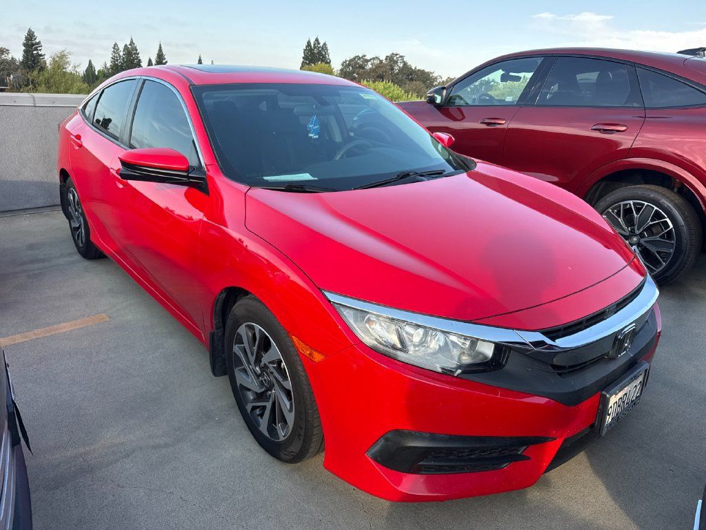Used 2018 Honda Civic EX image 2