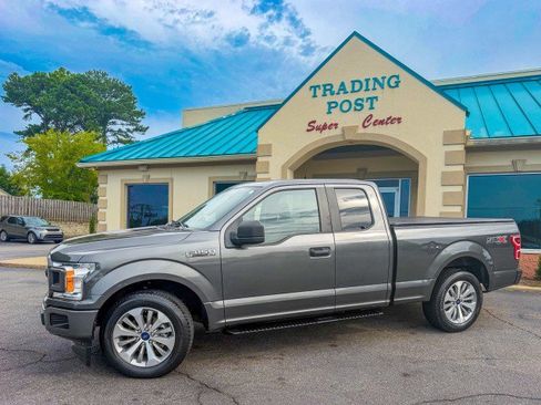 Used 2018 Ford F150 XL w/ Equipment Group 101A Mid RWD image 3