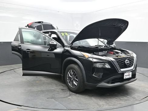 Used 2023 Nissan Rogue S AWD/4WD image 44