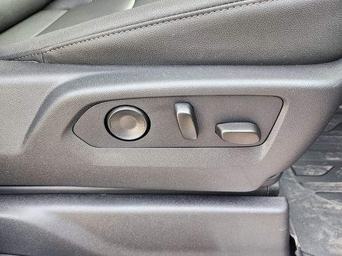 New 2026 GMC Sierra 1500 SLT image 39