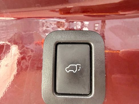 Used 2019 Toyota Highlander XLE image 31