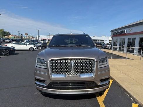 Used 2020 Lincoln Navigator L Reserve w/ Luxury Package AWD/4WD image 10