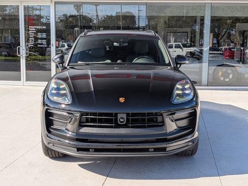 New 2026 Porsche Macan image 6