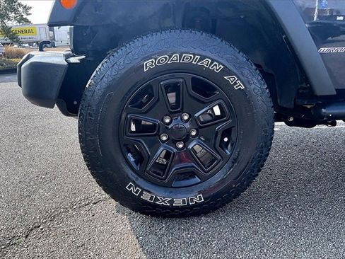 Used 2016 Jeep Wrangler Sport image 30